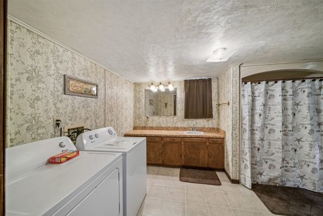 24952 E 101st Street S, Broken Arrow, OK 74014