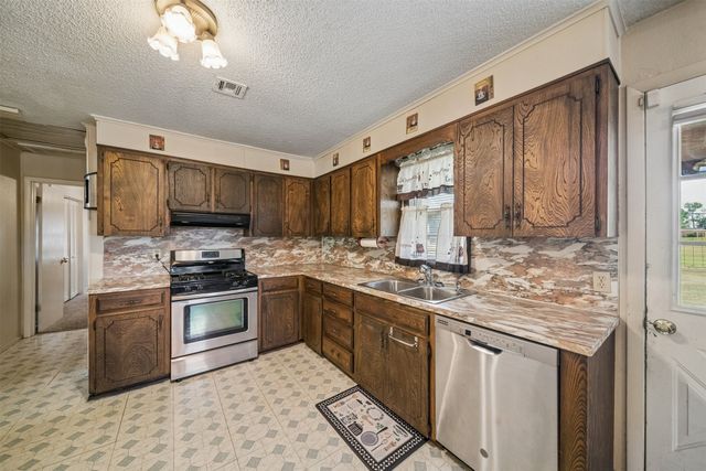24952 E 101st Street S, Broken Arrow, OK 74014