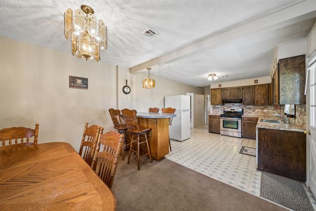 24952 E 101st Street S, Broken Arrow, OK 74014
