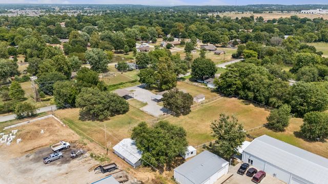 24952 E 101st Street S, Broken Arrow, OK 74014