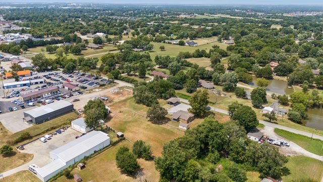 24952 E 101st Street S, Broken Arrow, OK 74014