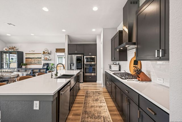 1513 NEUMANNS PT, New Braunfels, TX 78132