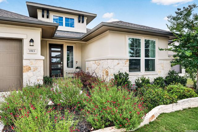 1513 NEUMANNS PT, New Braunfels, TX 78132
