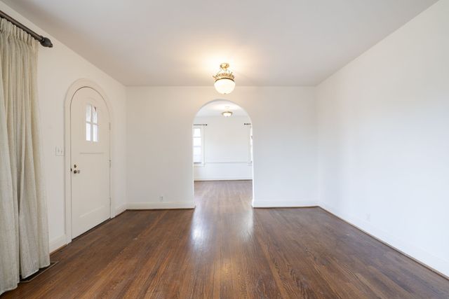 214 Lauderdale Rd, Nashville, TN 37205