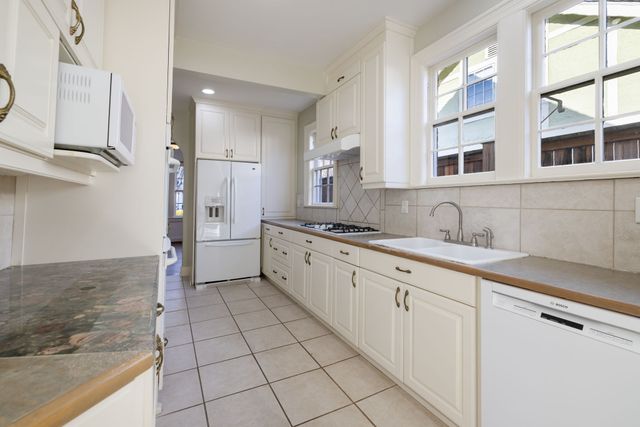 214 Lauderdale Rd, Nashville, TN 37205