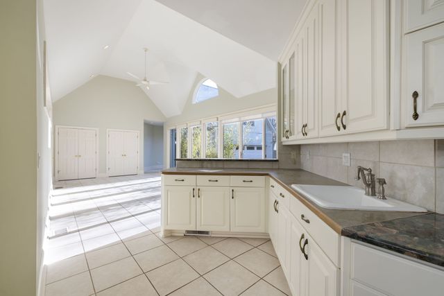 214 Lauderdale Rd, Nashville, TN 37205