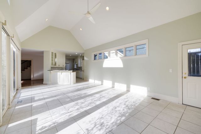 214 Lauderdale Rd, Nashville, TN 37205