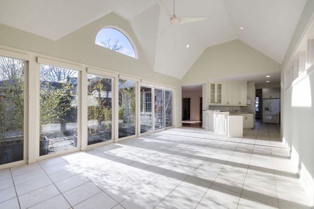 214 Lauderdale Rd, Nashville, TN 37205