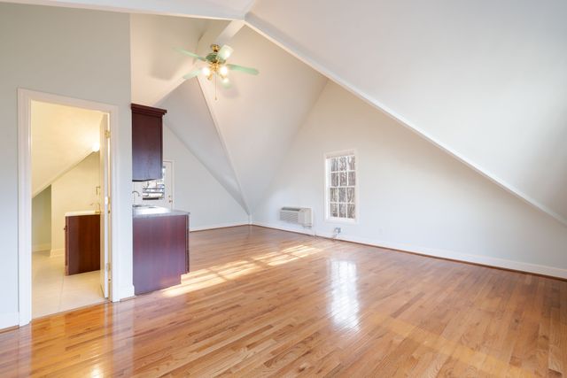 214 Lauderdale Rd, Nashville, TN 37205