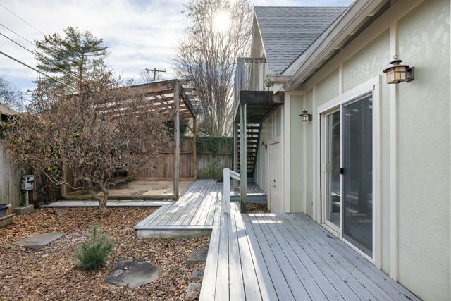 214 Lauderdale Rd, Nashville, TN 37205