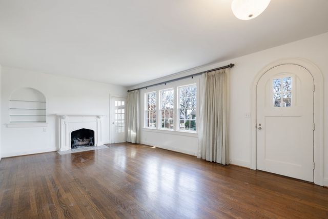 214 Lauderdale Rd, Nashville, TN 37205