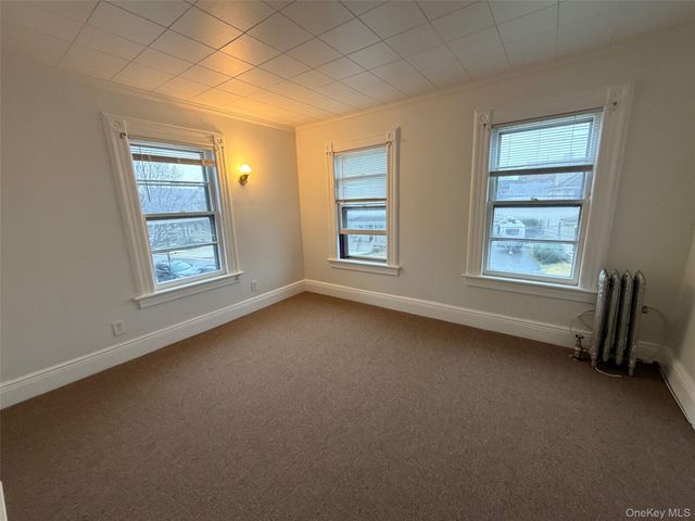 184 Cleveland Avenue, Mineola, NY 11501