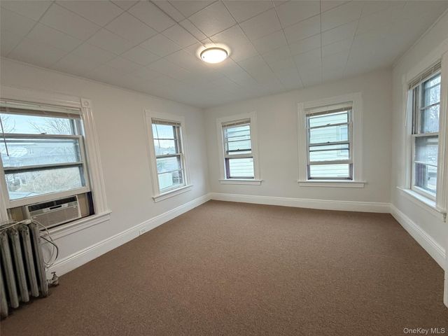 184 Cleveland Avenue, Mineola, NY 11501