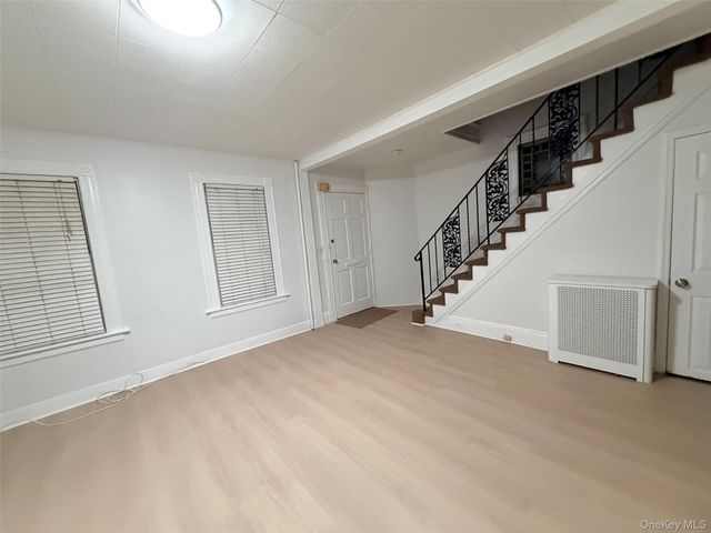 184 Cleveland Avenue, Mineola, NY 11501