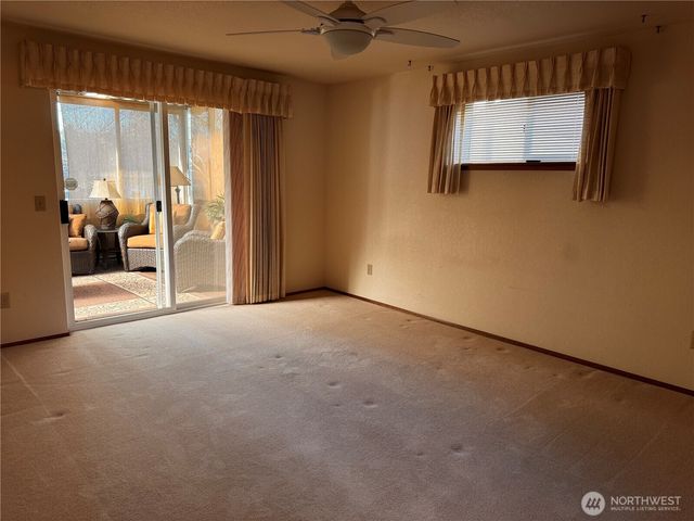 267 Scotland Drive, Camano Island, WA 98282