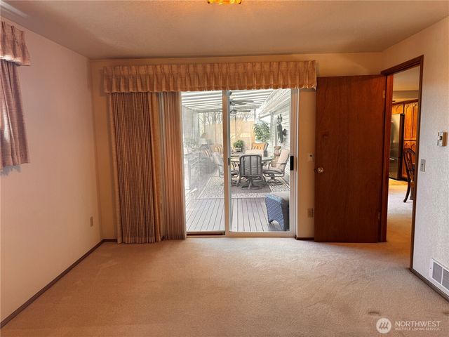 267 Scotland Drive, Camano Island, WA 98282