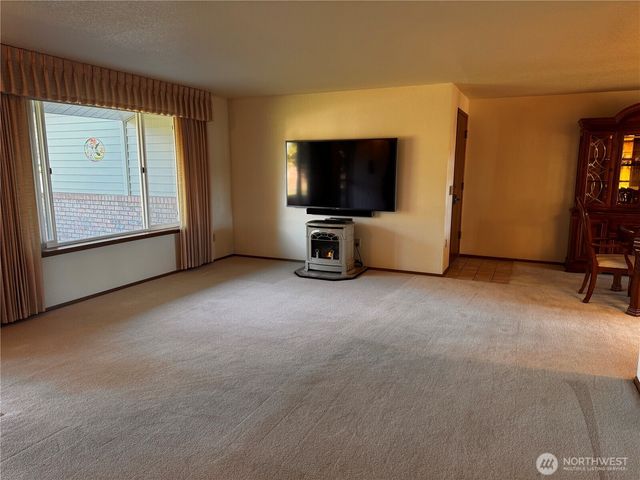 267 Scotland Drive, Camano Island, WA 98282