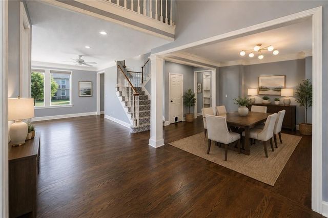 725 SW Winterwalk Lane, Lee's Summit, MO 64081