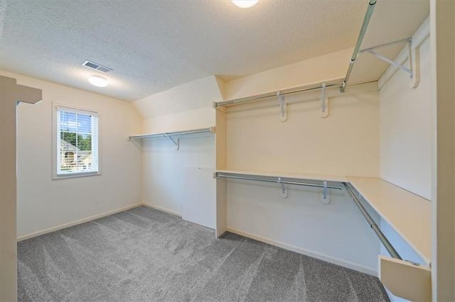 725 SW Winterwalk Lane, Lee's Summit, MO 64081