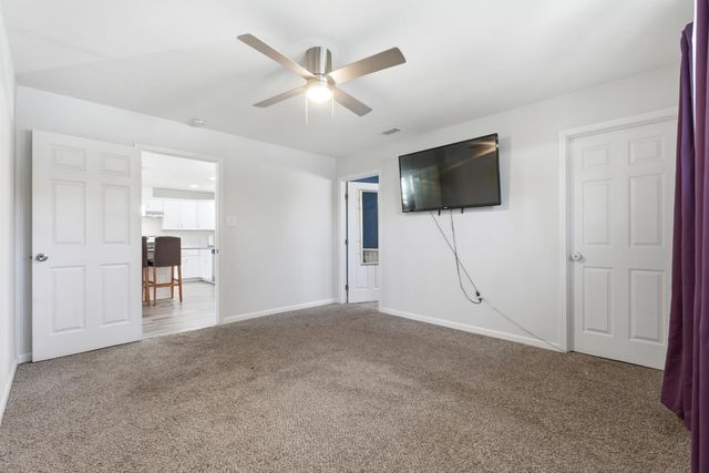 1630 N Delno Avenue, Fresno, CA 93705