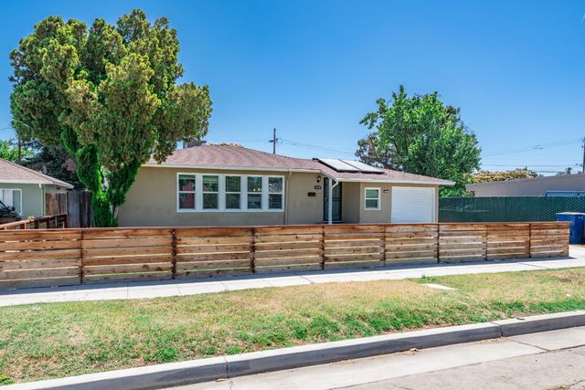 1630 N Delno Avenue, Fresno, CA 93705