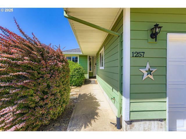 1257 Sw Tall Oaks Dr, Mc Minnville, OR 97128