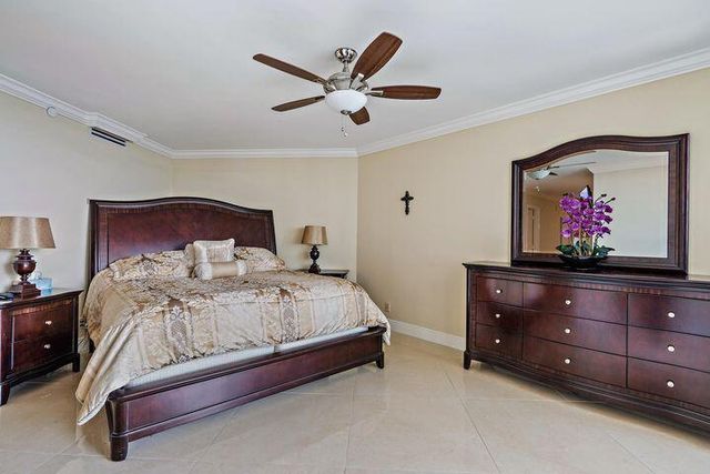 3560 S Ocean Boulevard 200, South Palm Beach, FL 33480