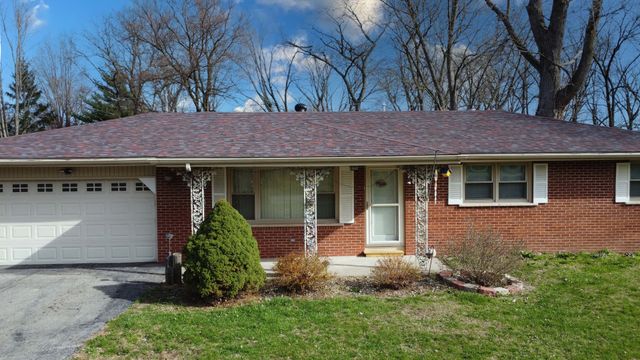 2775 E Riverview Drive, Kankakee, IL 60901