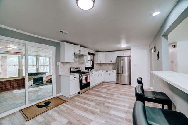 2775 E Riverview Drive, Kankakee, IL 60901