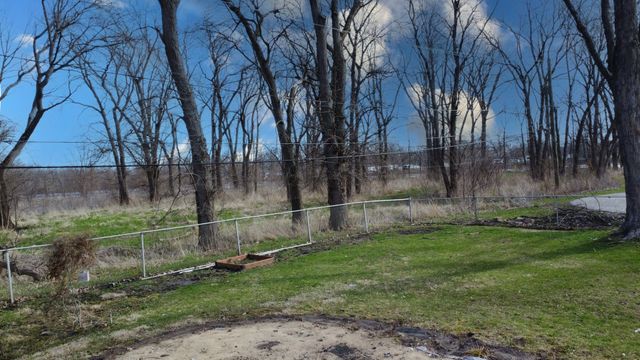 2775 E Riverview Drive, Kankakee, IL 60901