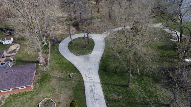 2775 E Riverview Drive, Kankakee, IL 60901