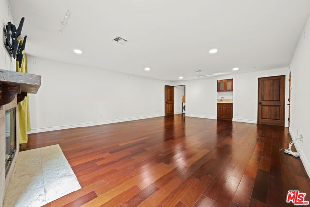 1929 FAIRBURN Avenue A, Los Angeles, CA 90025
