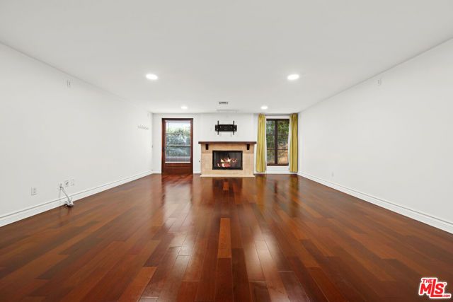 1929 FAIRBURN Avenue A, Los Angeles, CA 90025