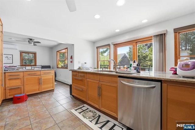 319 E Madison Avenue, Dumont, NJ 07628