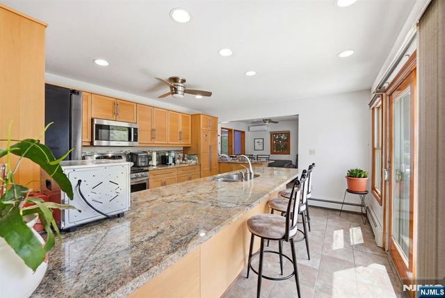 319 E Madison Avenue, Dumont, NJ 07628