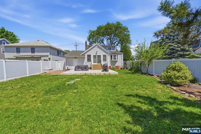 319 E Madison Avenue, Dumont, NJ 07628