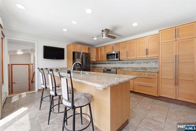 319 E Madison Avenue, Dumont, NJ 07628