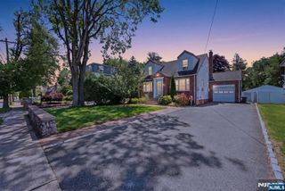 319 E Madison Avenue, Dumont, NJ 07628