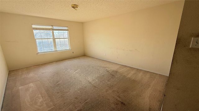 7105 Lake Roberts Way, Arlington, TX 76002