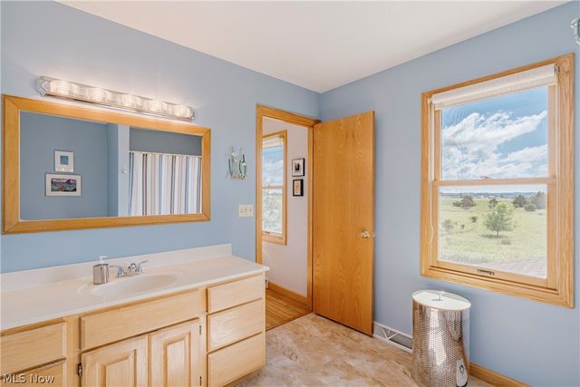 5174 Oakhill Street, Louisville, OH 44641