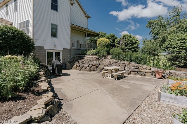 5174 Oakhill Street, Louisville, OH 44641