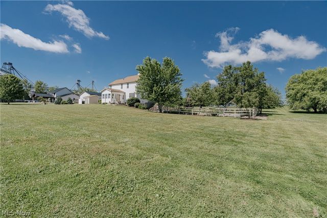 5174 Oakhill Street, Louisville, OH 44641