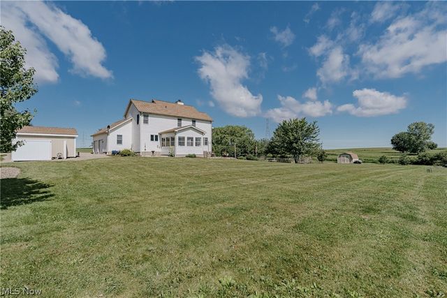 5174 Oakhill Street, Louisville, OH 44641