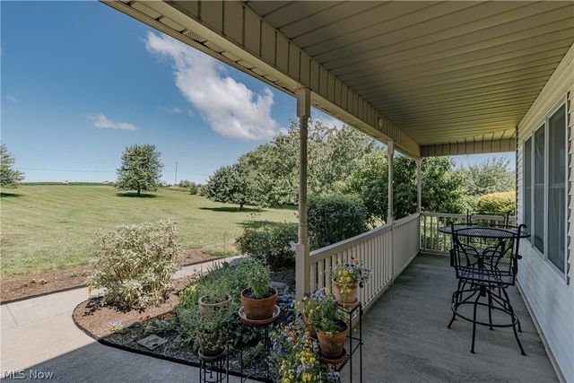 5174 Oakhill Street, Louisville, OH 44641