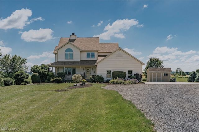 5174 Oakhill Street, Louisville, OH 44641