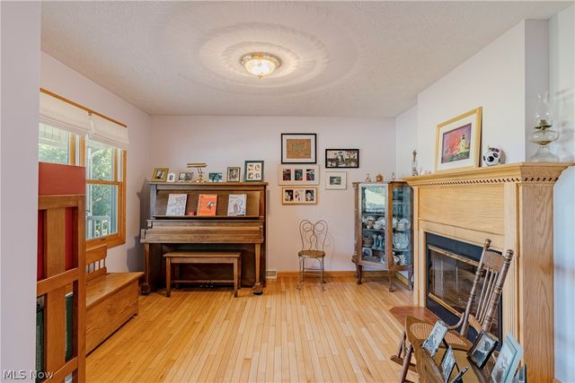5174 Oakhill Street, Louisville, OH 44641