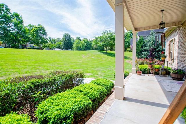 7660 Brookcrest Court, Douglasville, GA 30135