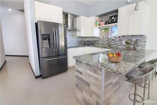 800 New Orleans Circle, Pharr, TX 78577