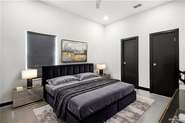 800 New Orleans Circle, Pharr, TX 78577