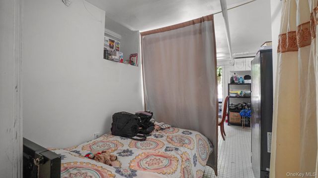 2661 Briggs Avenue A, Bronx, NY 10458